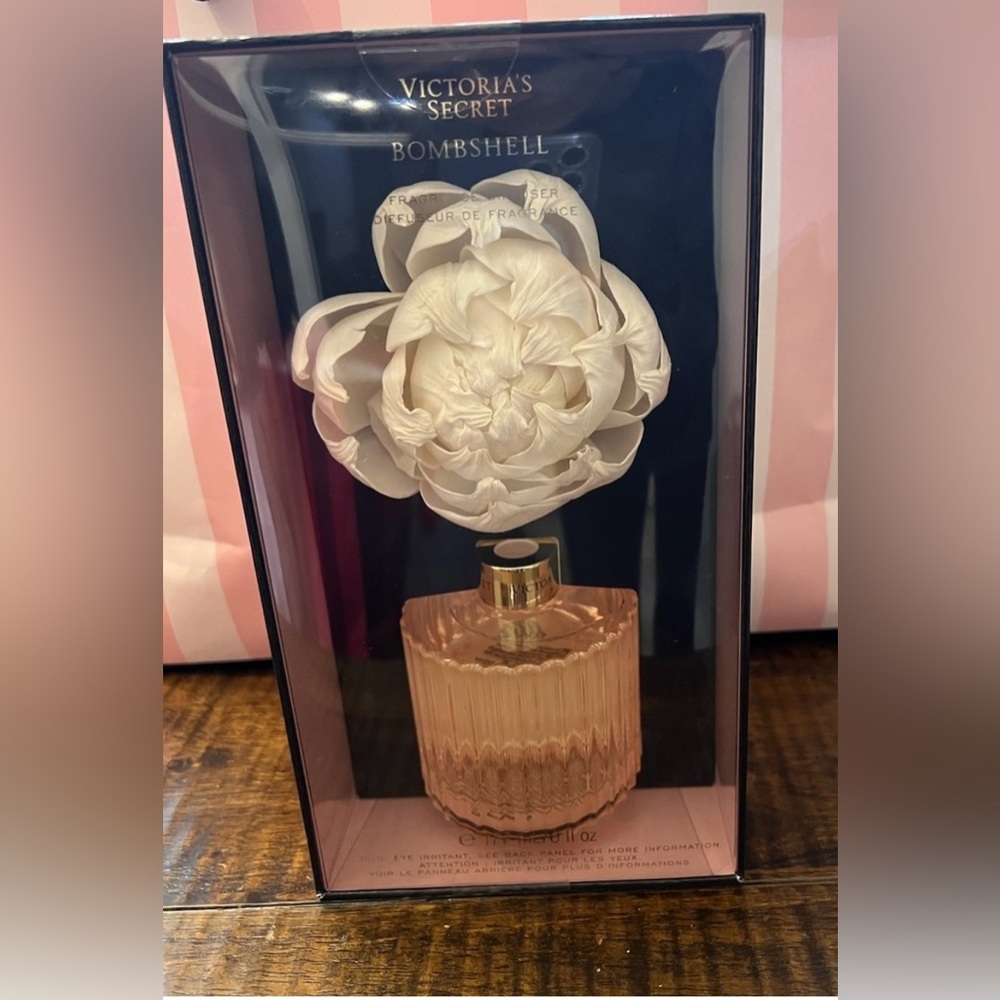 New! RARE Victoria’s Secret Bombshell Home Diffuser